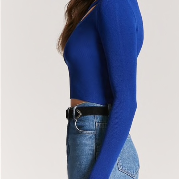 Sweater/ cropped top/ crop sweater - Picture 3 of 4